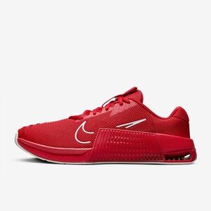 RARE METCON 9 'UNIVERSITY RED. Nike. Size 7.5 Men. Size 9 wome’.